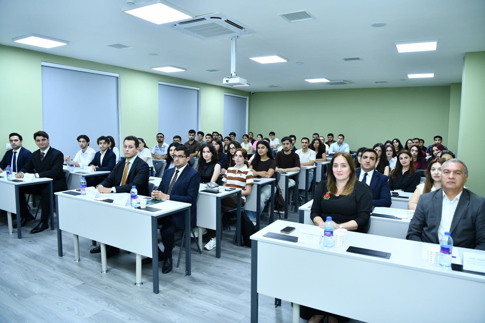 Agentliyin direktor müavini yaşıl enerji üzrə təlim proqramının açılışında iştirak edib