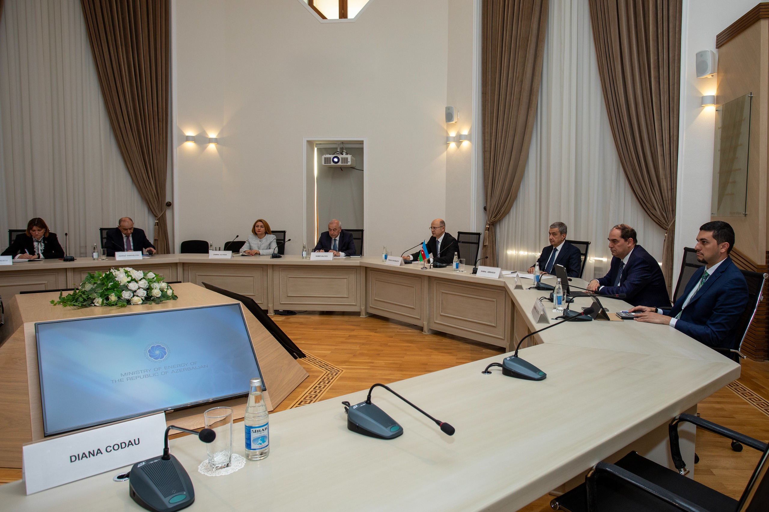 Energy Ministers of Azerbaijan and Romania held a meeting