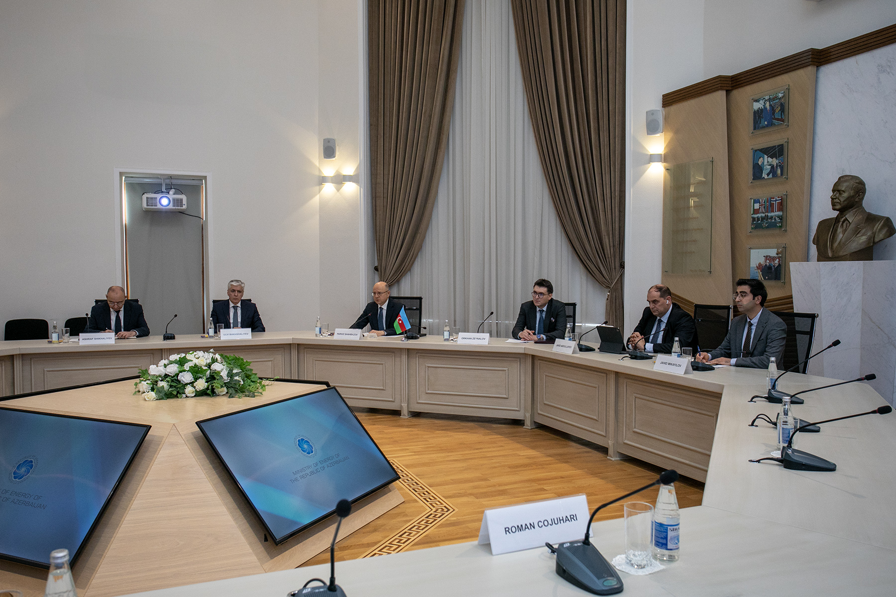 Moldova ilə enerji sahəsində əməkdaşlığın genişləndirilməsi istiqamətində növbəti addımlar müzakirə edilib