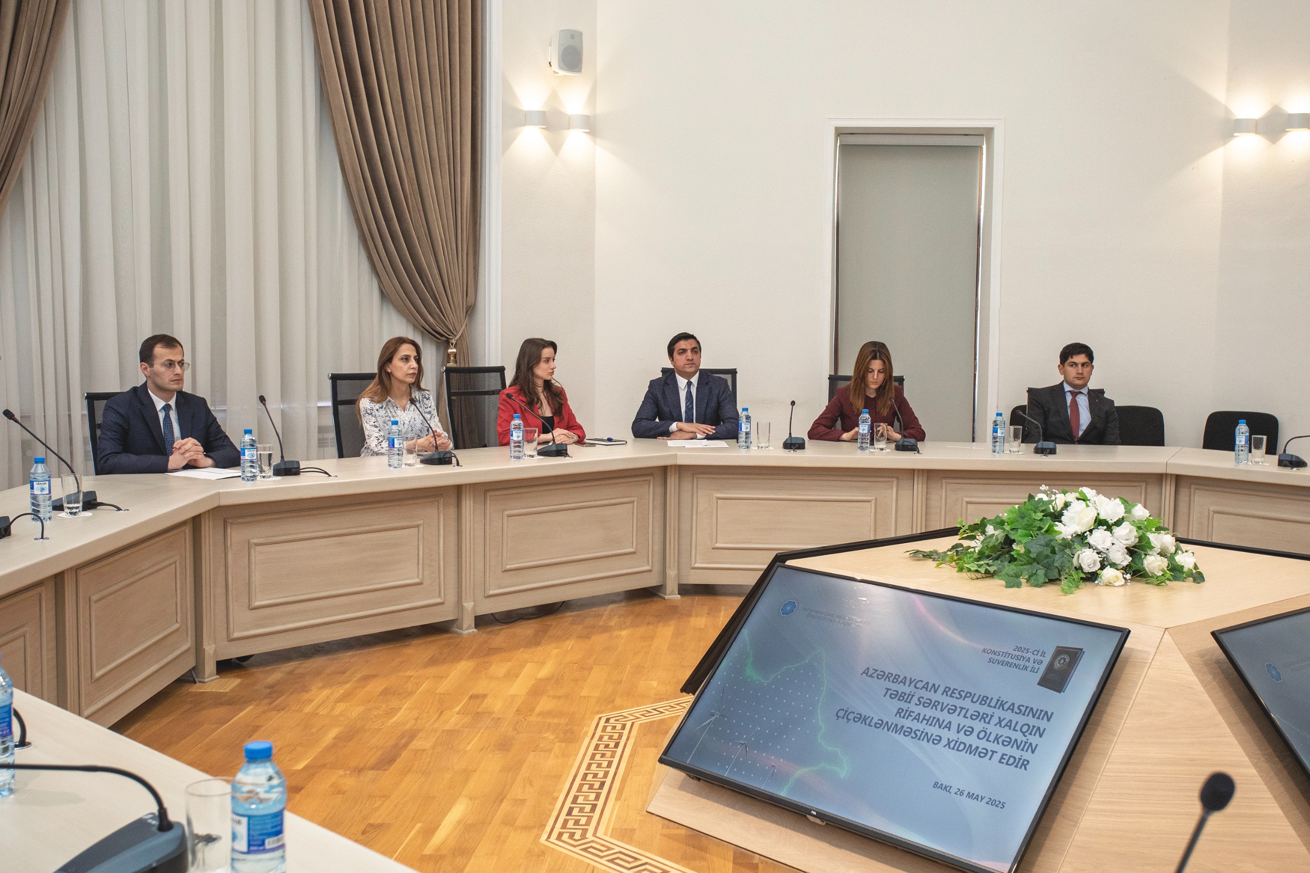 “Konstitusiya və Suverenlik İli”nə həsr olunmuş növbəti tədbir keçirilib