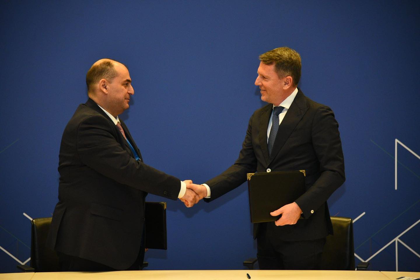 Bərpa Olunan Enerji Mənbələri Dövlət Agentliyi və Xorvatiyanın "Energia Naturalis d.o.o" şirkəti arasında bərpa olunan enerji sahəsində əməkdaşlığa dair Anlaşma Memorandumu imzalanıb