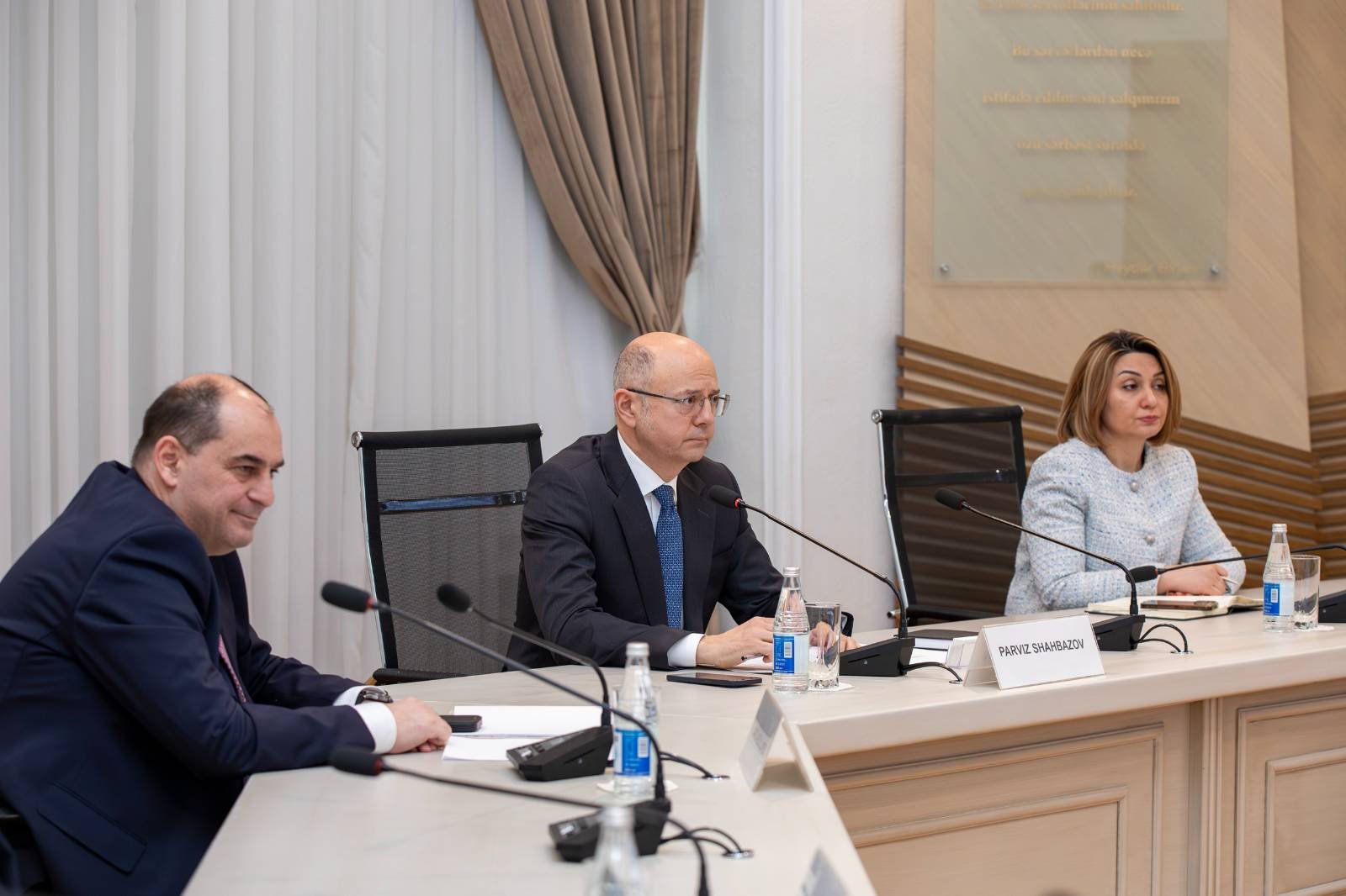 “PowerChina Resources Ltd” şirkəti ilə bərpa olunan enerji layihələrinin inkişafı müzakirə edilib