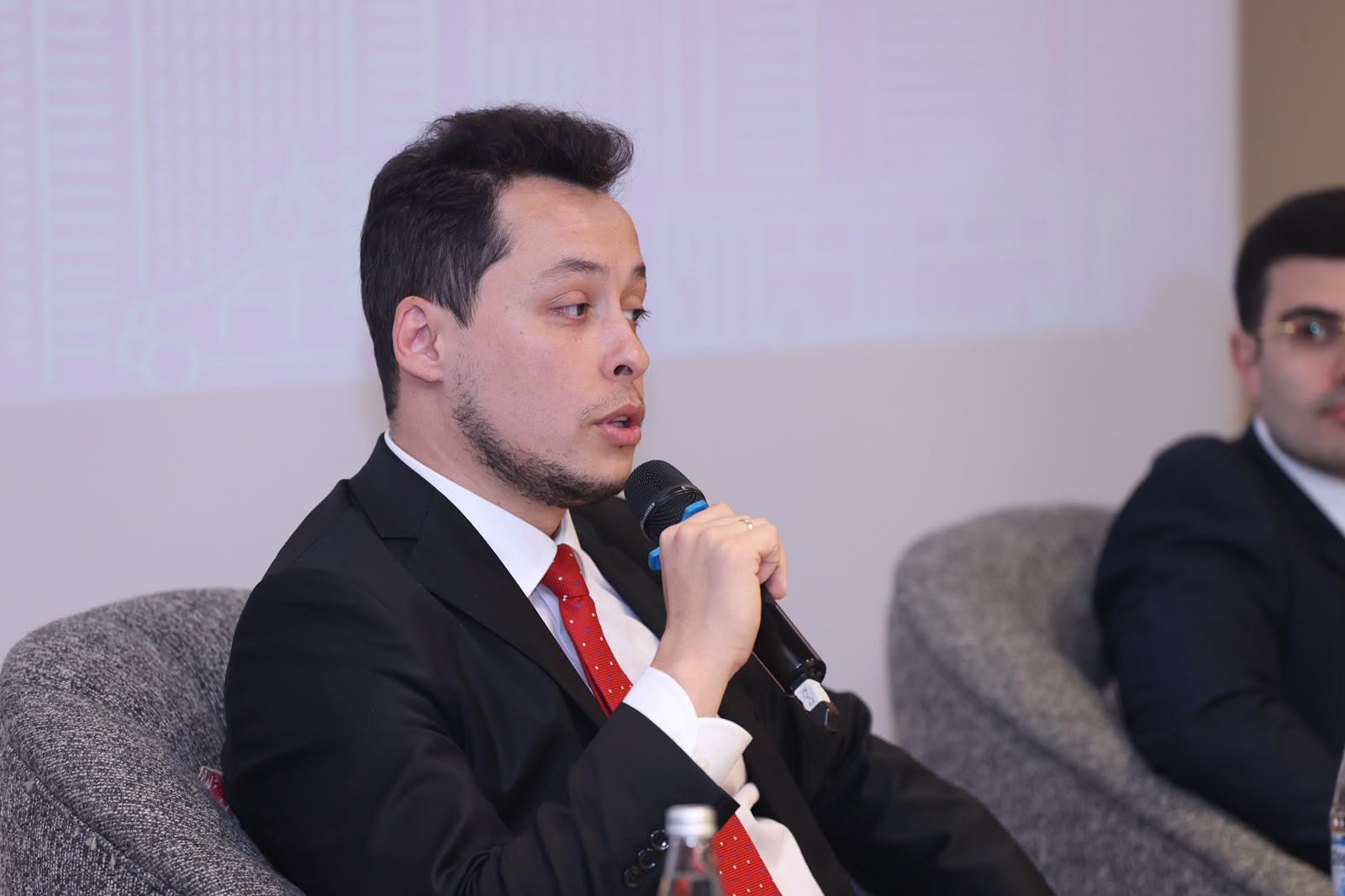 Britaniya-Azərbaycan Ticarət Palatası (BCCA) Dayanıqlılıq və Enerji Komitəsi PwC Azərbaycan ilə əməkdaşlıq çərçivəsində Azərbaycanda bərpa olunan enerjiyə keçid mövzusuna həsr olunmuş tədbir keçirib