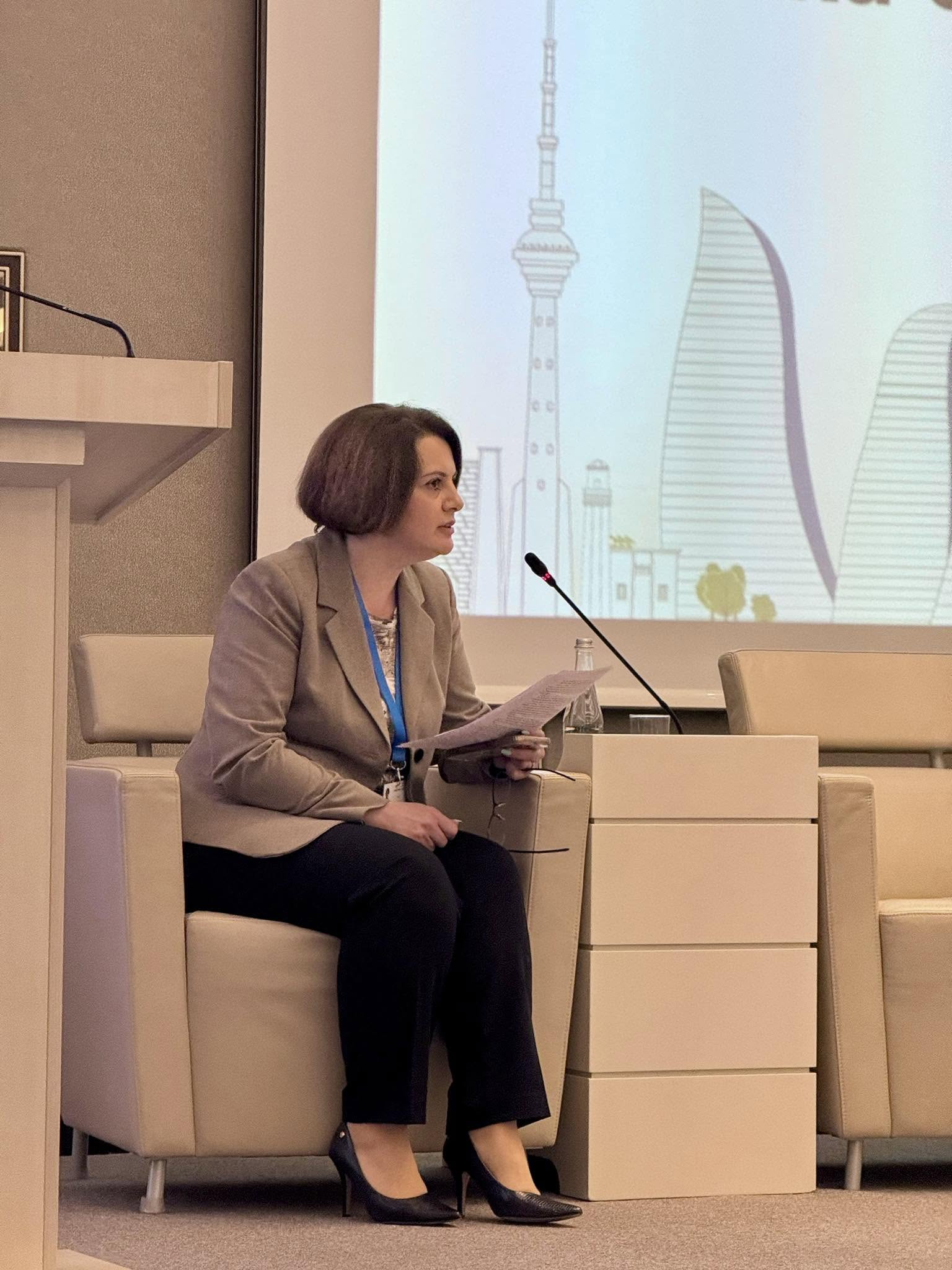 Bakı İqlim Fəaliyyəti Həftəsi çərçivəsində yaşıl enerji sənayesinin inkişafına həsr olunmuş panel sessiyası keçirilib