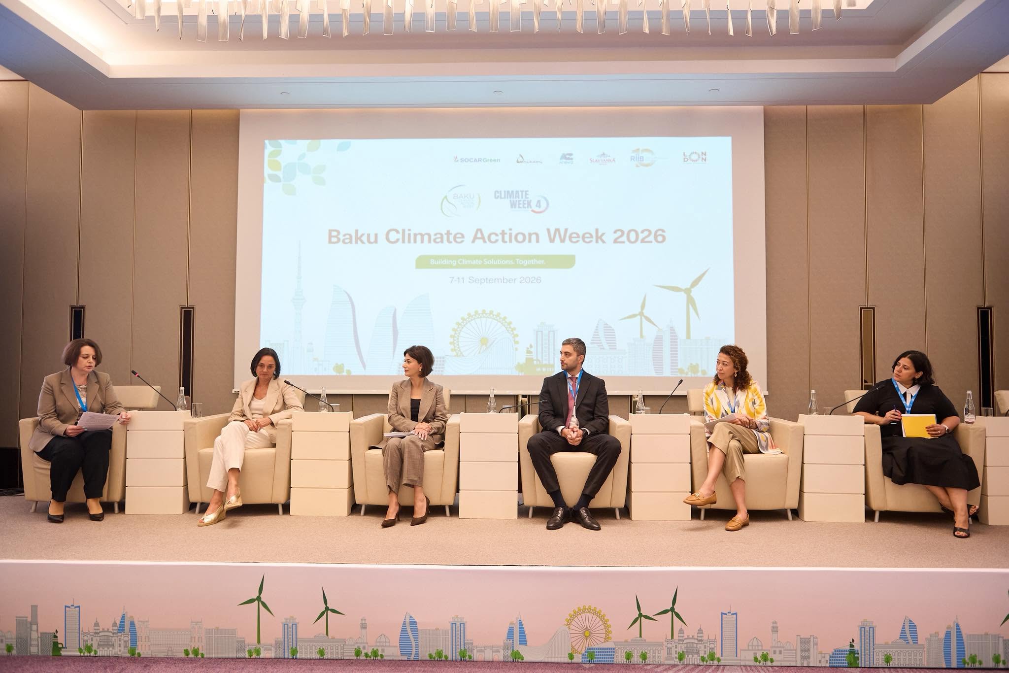 Bakı İqlim Fəaliyyəti Həftəsi çərçivəsində yaşıl enerji sənayesinin inkişafına həsr olunmuş panel sessiyası keçirilib