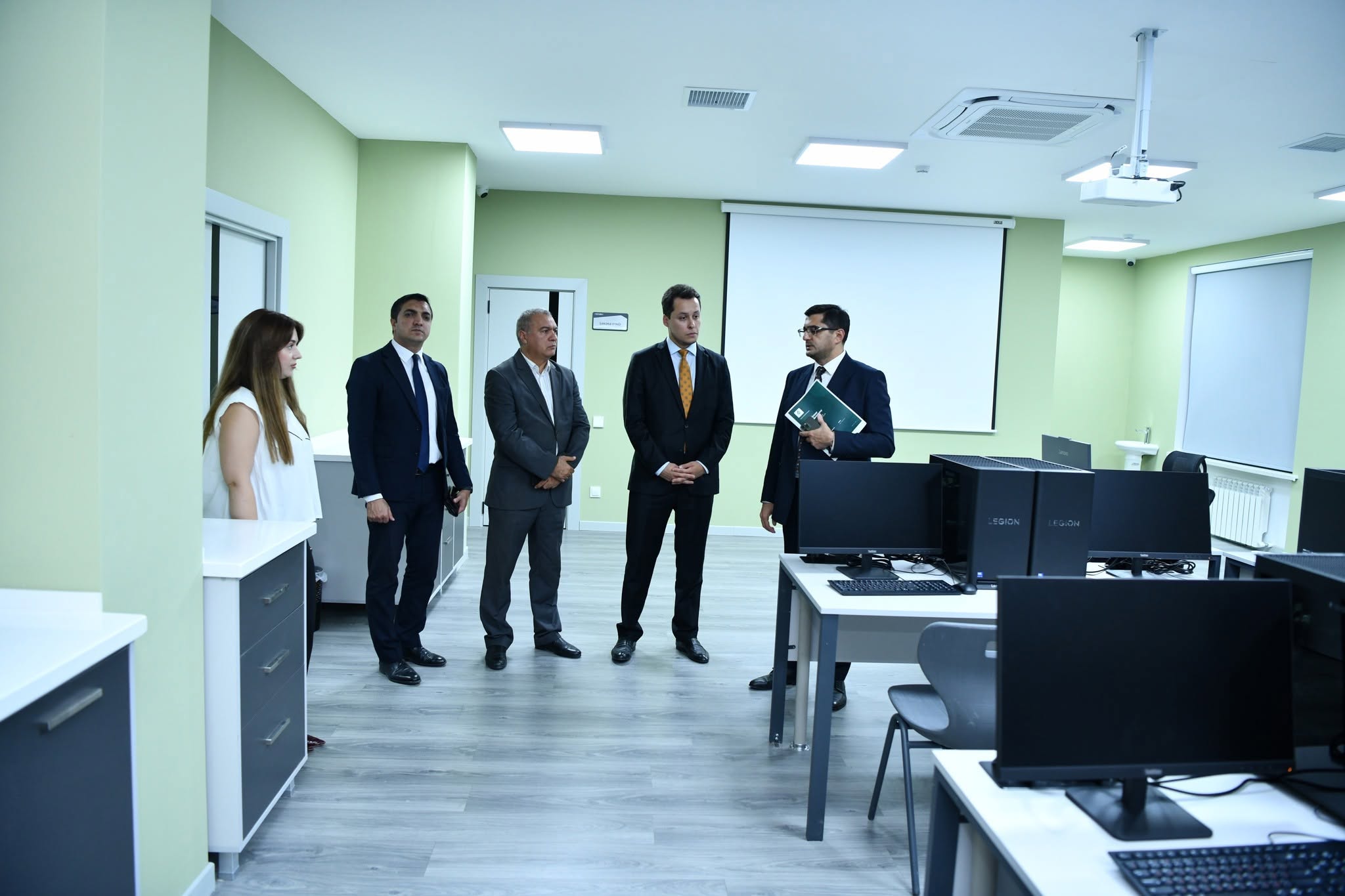 Agentliyin direktor müavini yaşıl enerji üzrə təlim proqramının açılışında iştirak edib